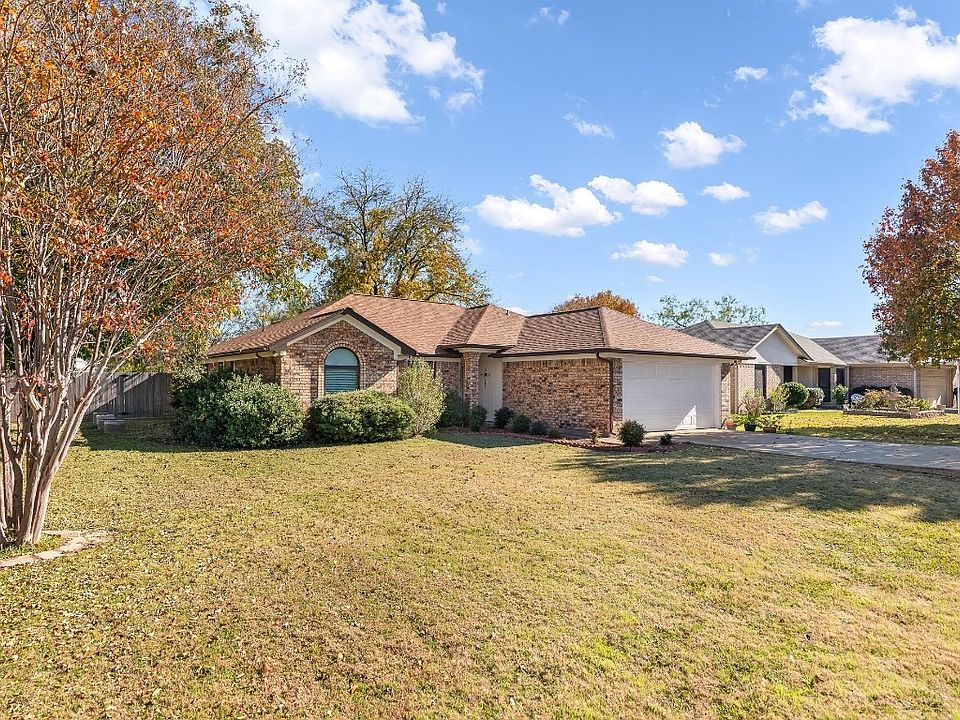 1st image of 1101 Shady Grove Dr