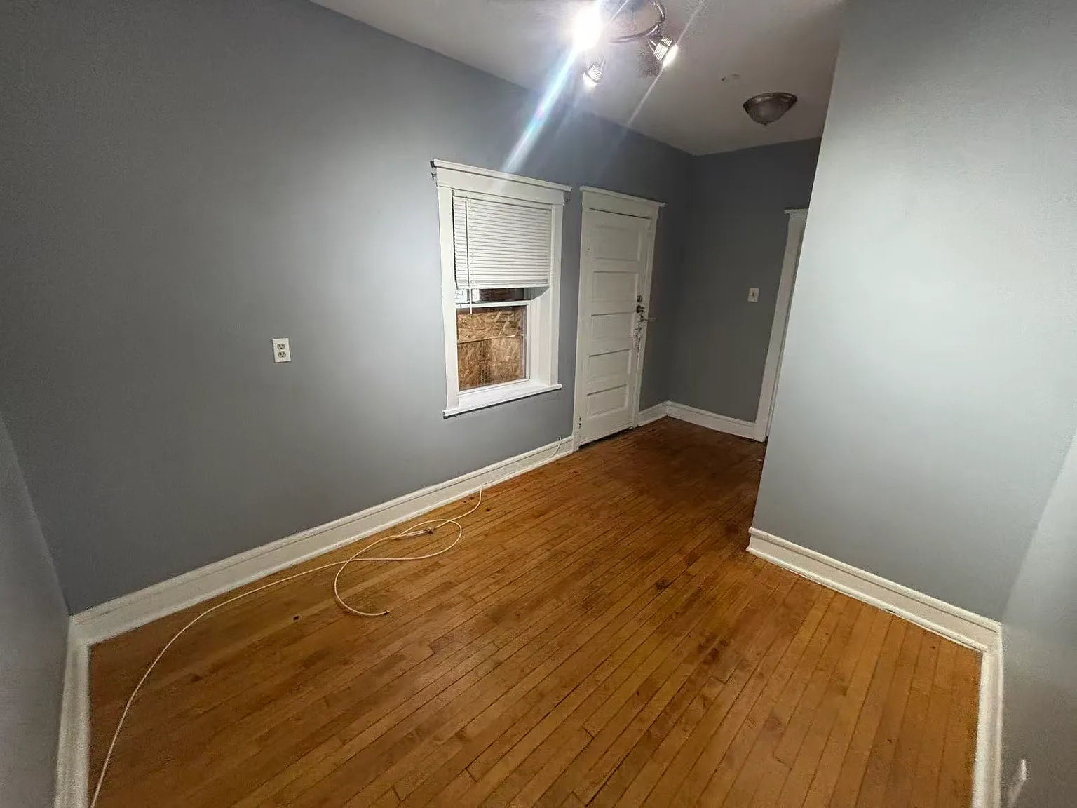 2 bed, 1200 sqft, $1,200 — Photo 4