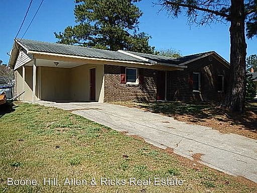 1st image of 225 Overton Dr