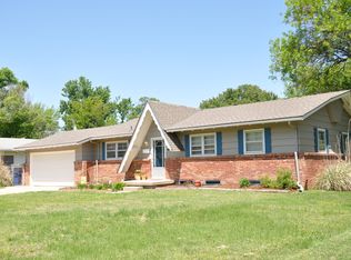 9220 W Birch Ln, Wichita, KS 67212