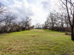 5925 Posey Ln, Haltom City, TX 76117