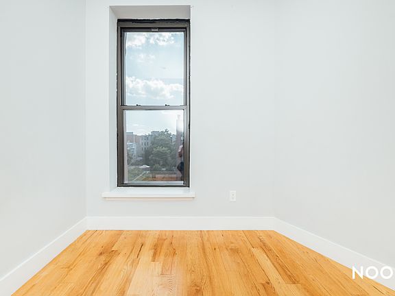 4th image of 1073 Bedford Ave #2R