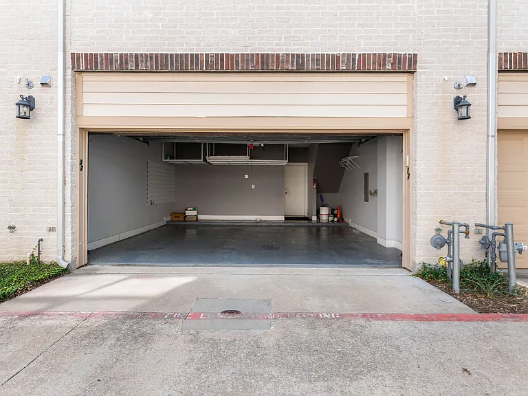 4830 Cedar Springs Rd #37 — Photo 33