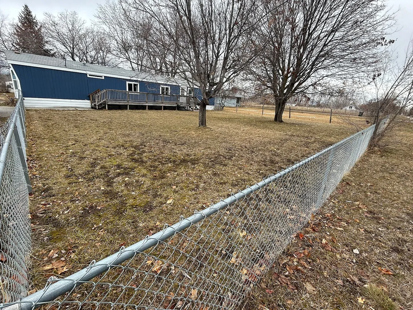 Remodeled 2 bed 2 bath mobile home on large lot — Photo 4