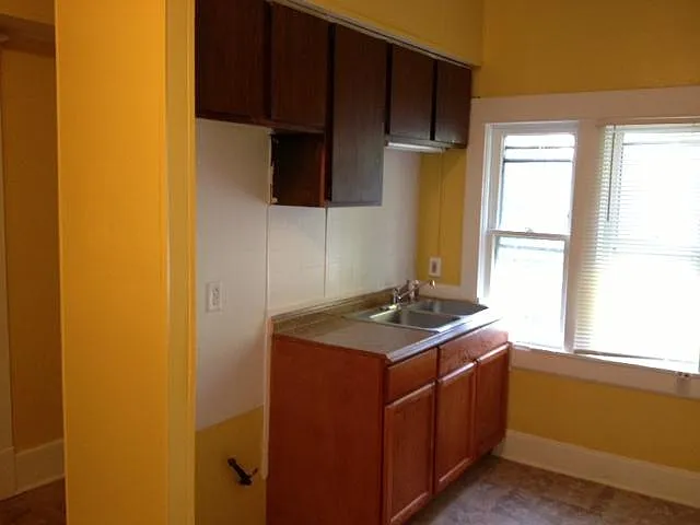 1806 54th St photo 1