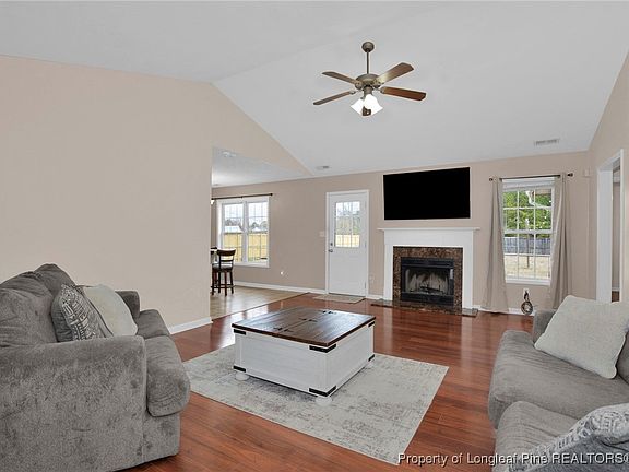 4th image of 150 Tulane Dr