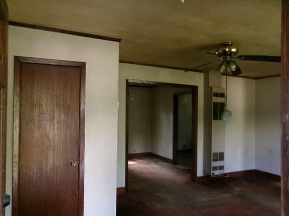 3rd image of 1421 Highland Ave