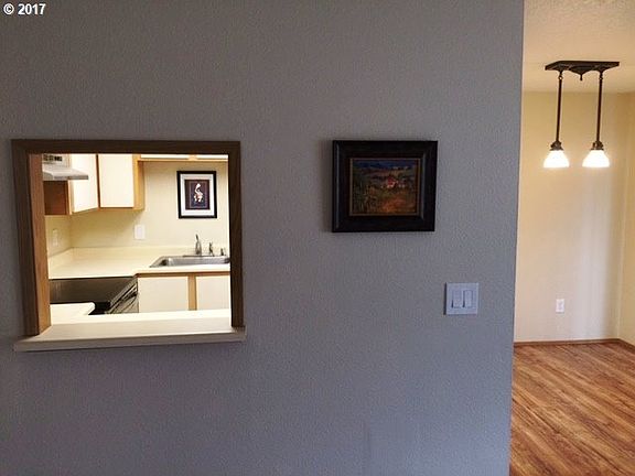 3rd image of 7306 NE 16th Ave APT 4