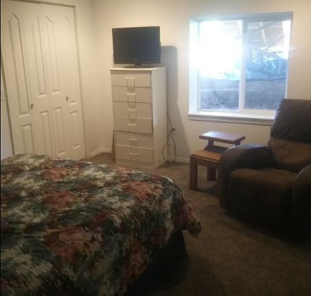 3rd image of 3621 E 22nd Ave #1