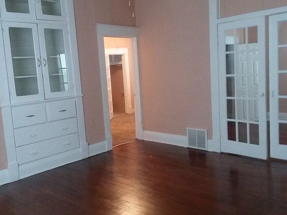 3rd image of 1816 Highly St