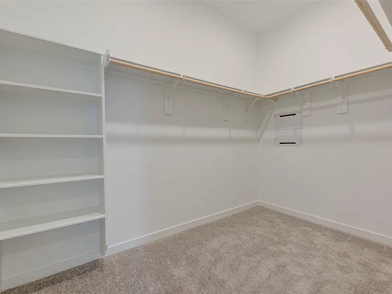 400 Robin St — Photo 14