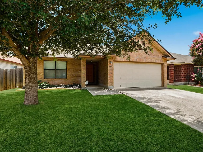 10411 Westfield Pl — Photo 2