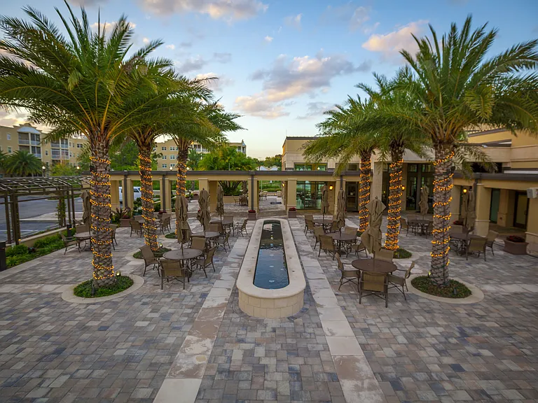 Imperial Palms Apartments — Photo 44