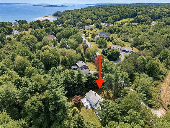 3rd image of 40 Powell Road