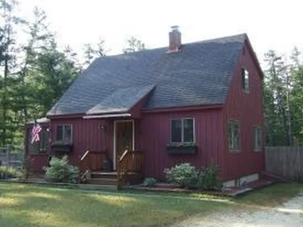 126 W Shore Dr, Silver Lake, NH 03875