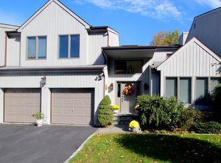 15 Golf View Dr, Somers, NY 10589