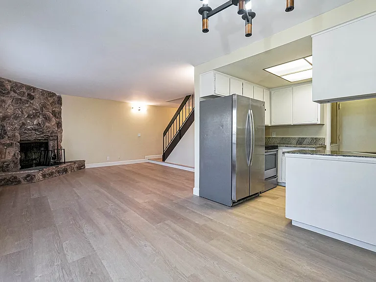 24054 La Paz Way — Photo 14