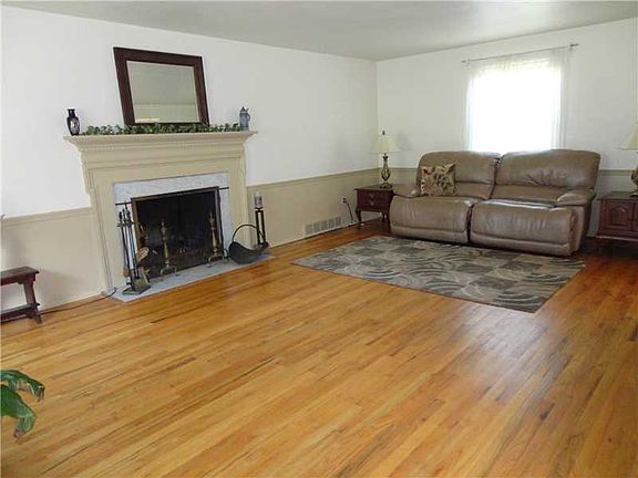 4th image of 2524 Chapelwood Dr
