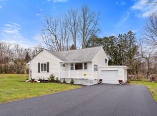 1486 Cross Rd, Mohegan Lake, NY 10547