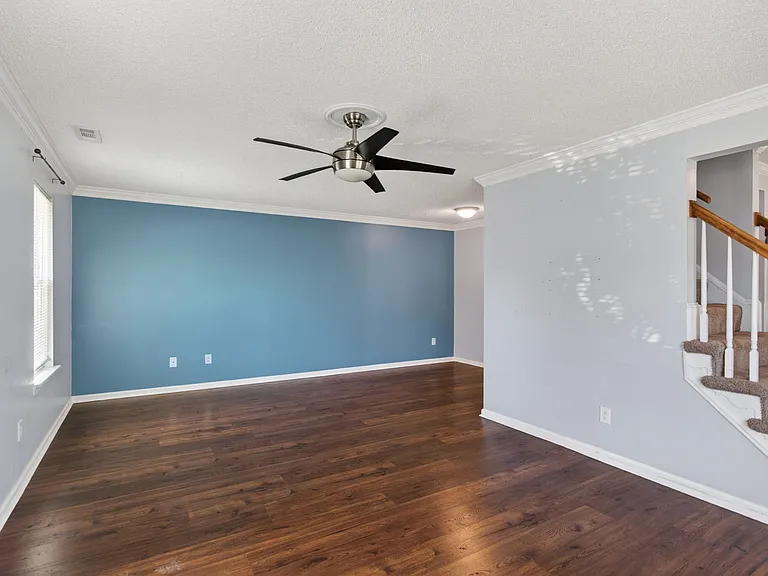 4718 Greenlaw Dr — Photo 9