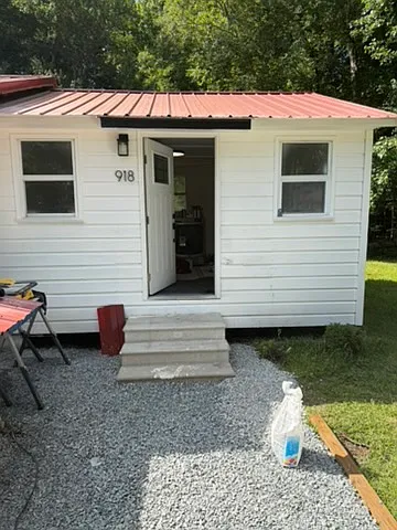 918 Cherry Town Rd — Photo 1