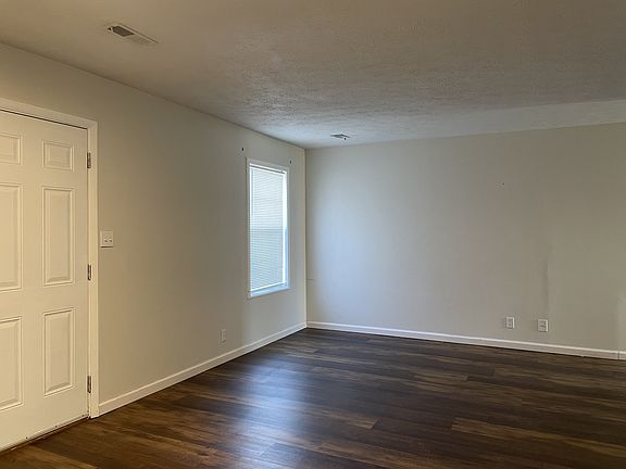 3rd image of 9149 Cedarpark Ln APT A