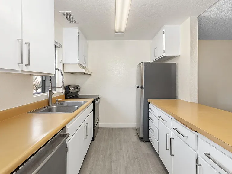 3140 Midway Dr #204 — Photo 5
