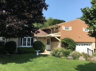 1515 N Calhoun Rd, Brookfield, WI 53005