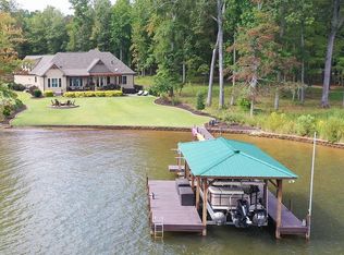 326 Commonwealth Dr, Ninety Six, SC 29666