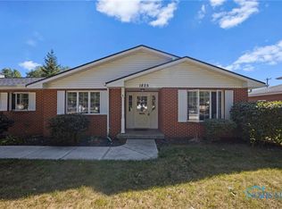 1825 Greendale Ave, Findlay, OH 45840