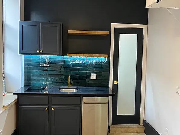 214 Mulberry Street image 3 of 16