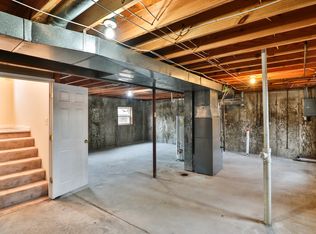 1651 Grant Rd, Saint Louis, MO 63119