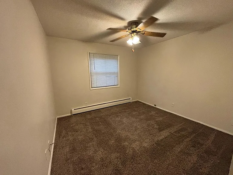 2131 Blairs Ferry Rd NE — Photo 2