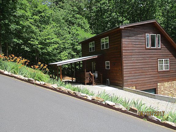 North Side/Carport/Porch