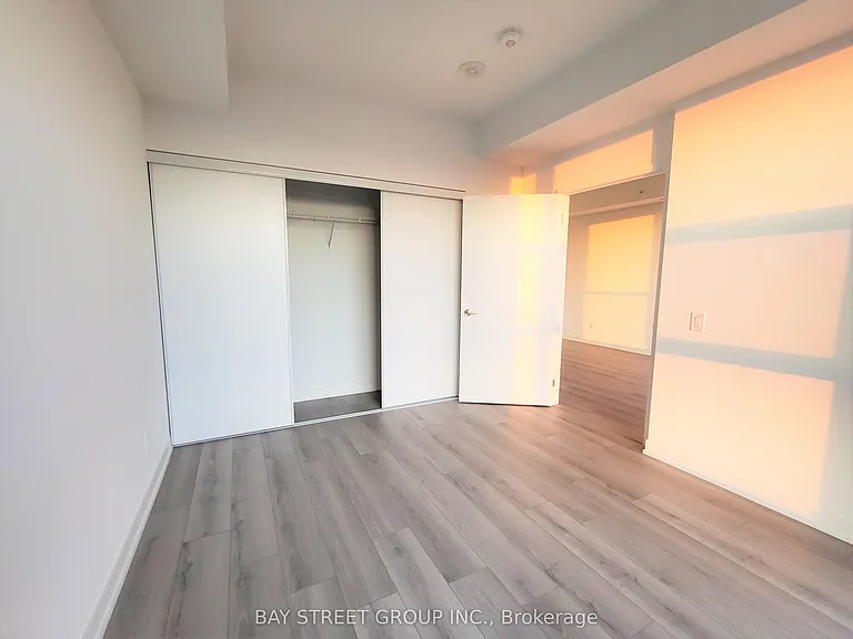 1787 Saint Clair Ave W #807 — Photo 16