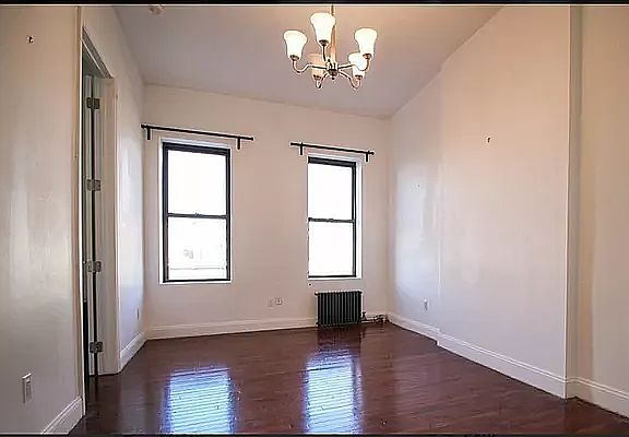 3rd image of 93 Bainbridge St APT 3R