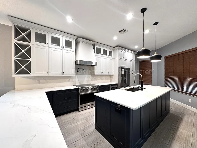 5004 Marbella Isle Dr — Photo 10