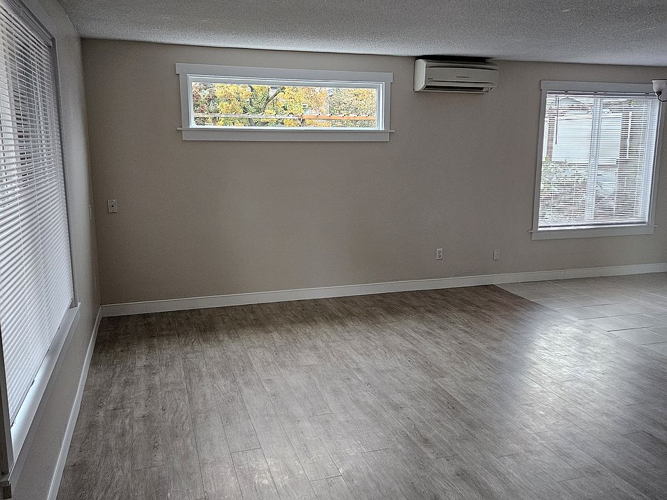 Open living/dining room