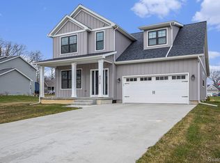 8315 Pleasant Ct, Goodrich, MI 48438