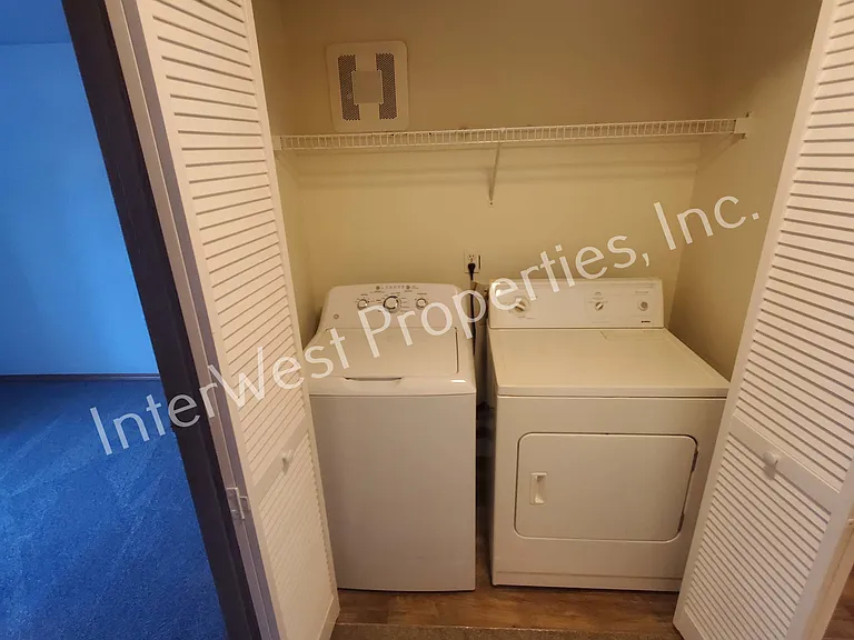 9931 NE Prescott St #13 — Photo 13