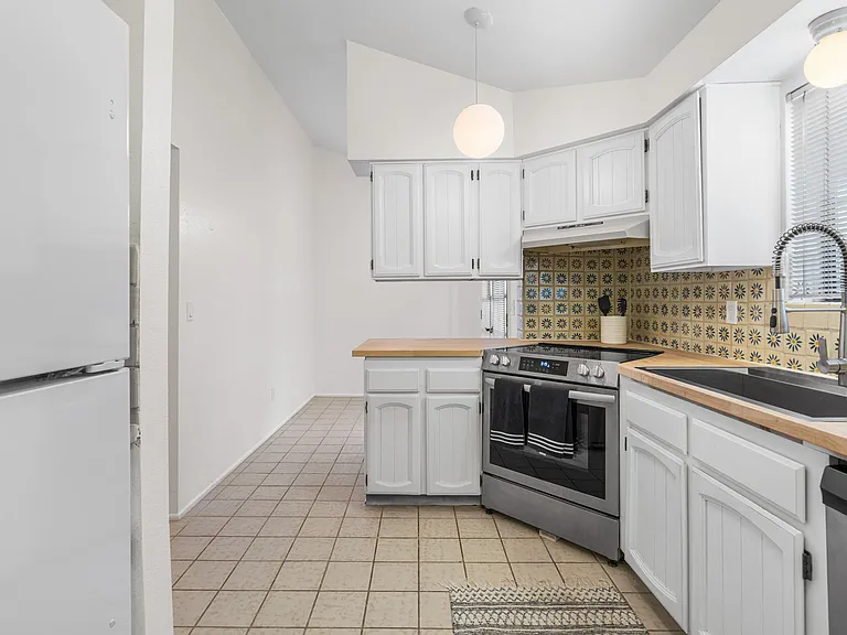 3717 E 2nd St #A — Photo 4