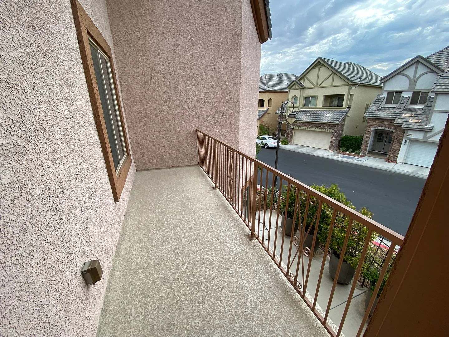 Queensridge Beauty!! — Photo 2