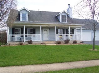 170 N Hickory St, Cortland, IL 60112