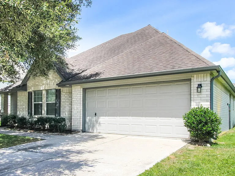 3705 Burwood Ct — Photo 1