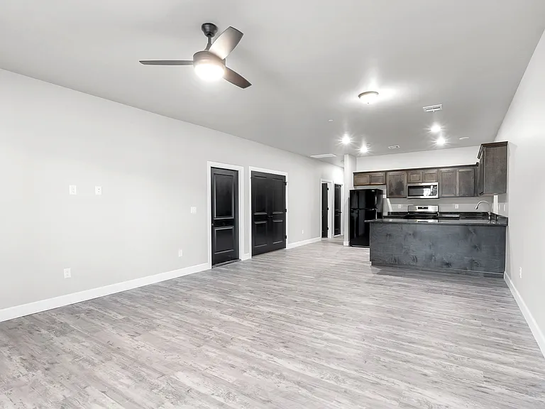 605 E Pams Dr #A — Photo 5