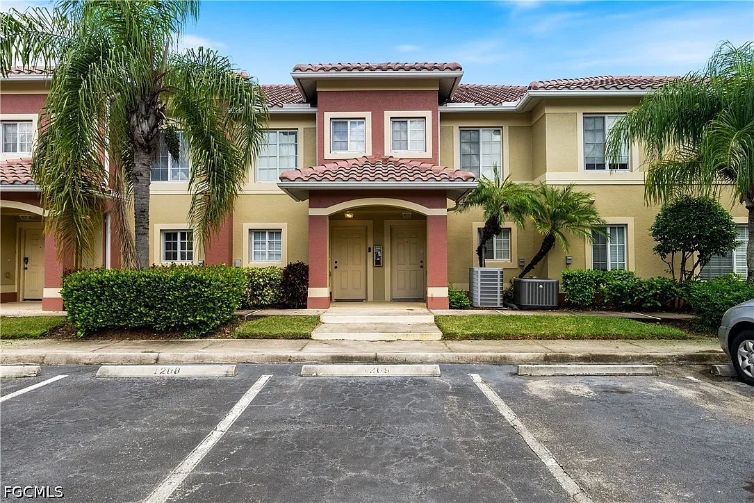 2 bed, 2.5 bath, 1427 sqft, $2,000 — Photo 1
