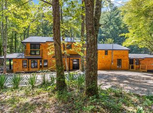 4031 Chamberlain Ln, Sevierville, TN 37862