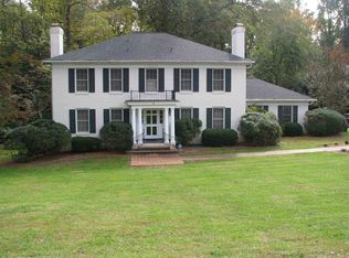 9 Windmont Dr, Greenville, SC 29607