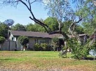 352 Tuttle Rd, Terrell Hills, TX 78209