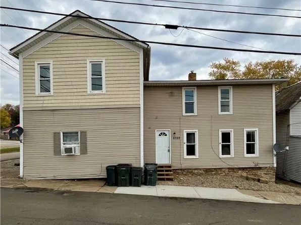 8389 S High St, Mineral City, OH 44656